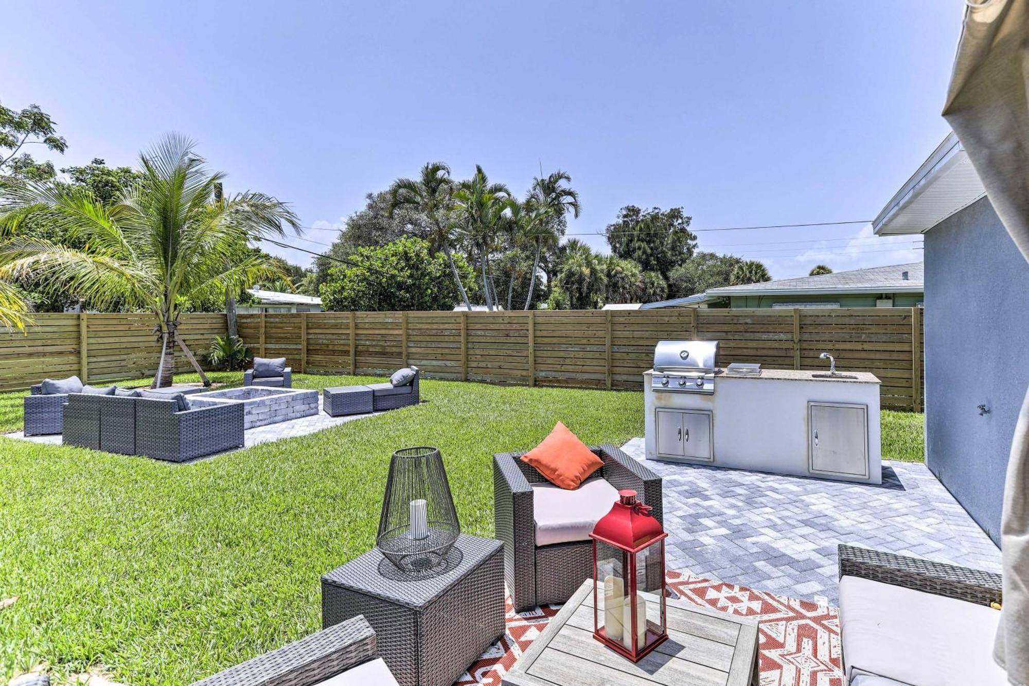 Beach House With Outdoor Kitchen, Walk To Coast Cocoa Beach Luaran gambar